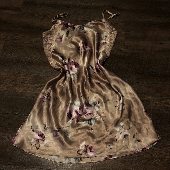 Slip dress - Picture 2 of 4